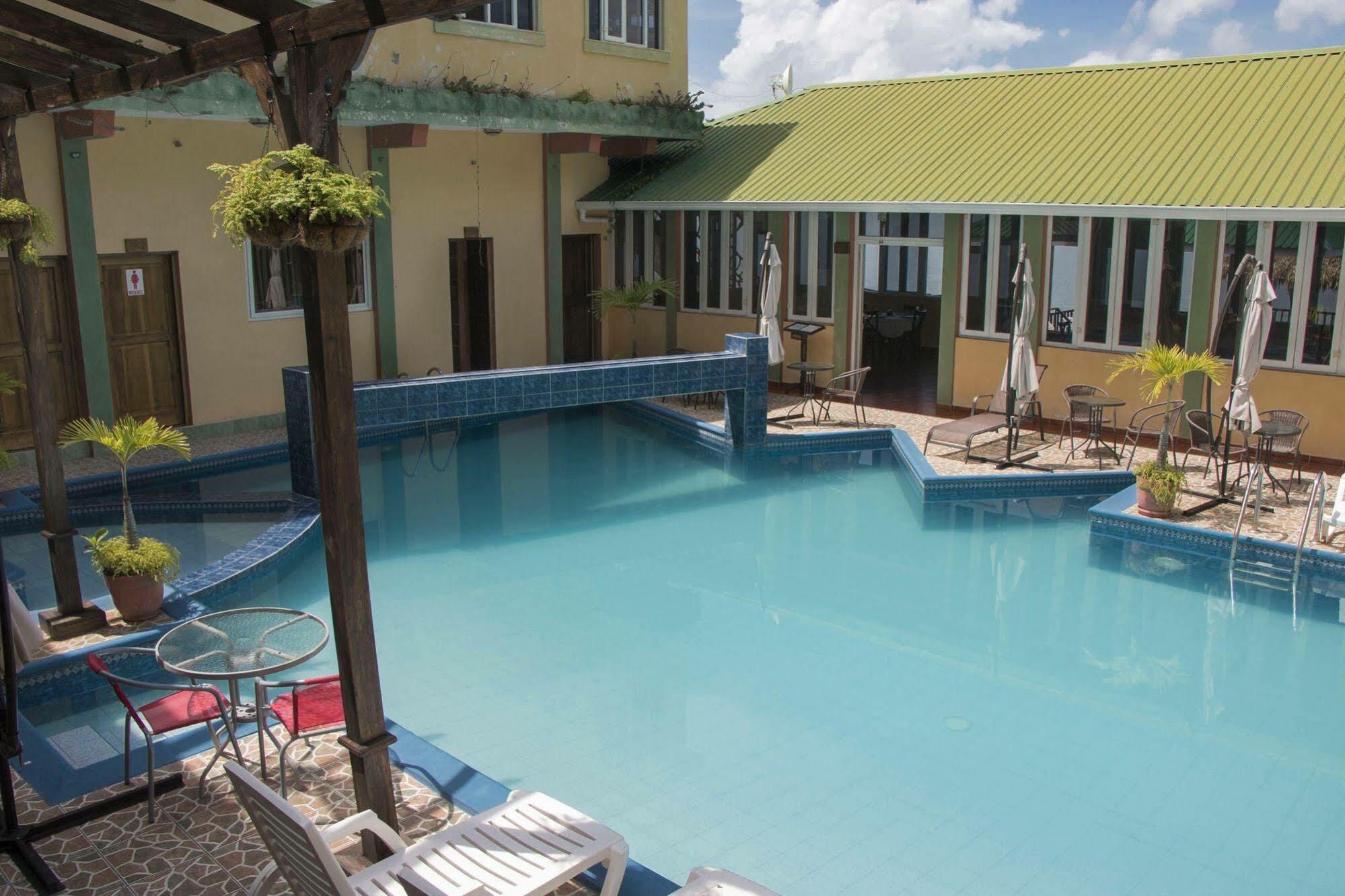 Hotel Ribiera Del Lago Peten Itza San Roman Dış mekan fotoğraf