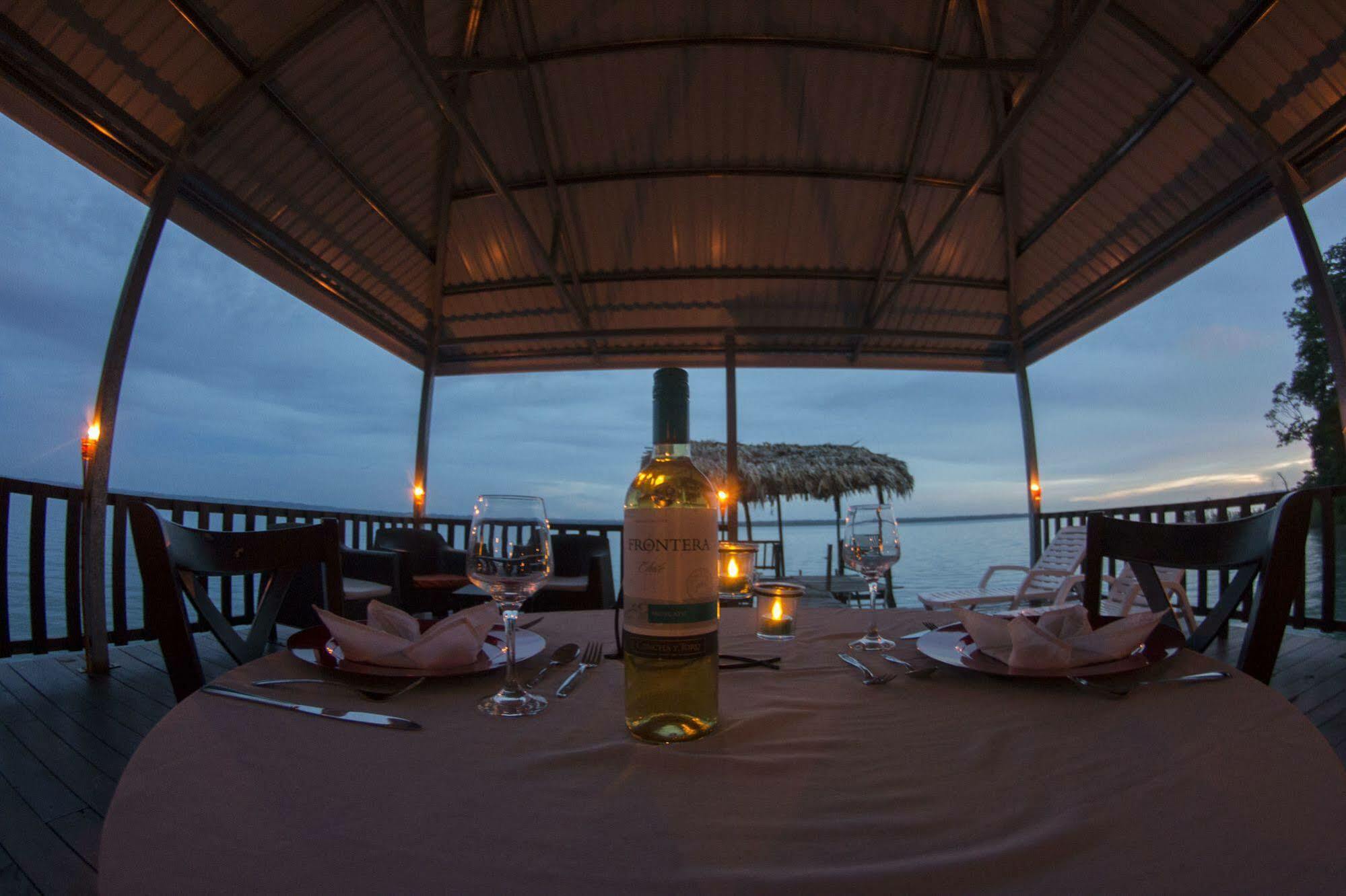 Hotel Ribiera Del Lago Peten Itza San Roman Dış mekan fotoğraf